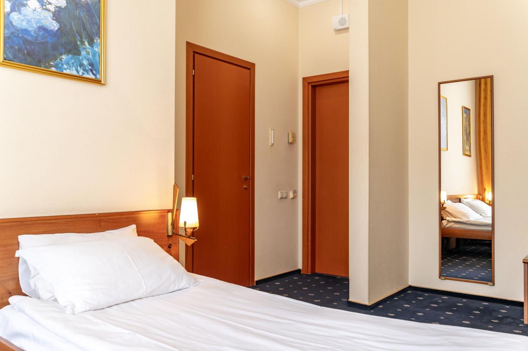 морський Hotel Odesa